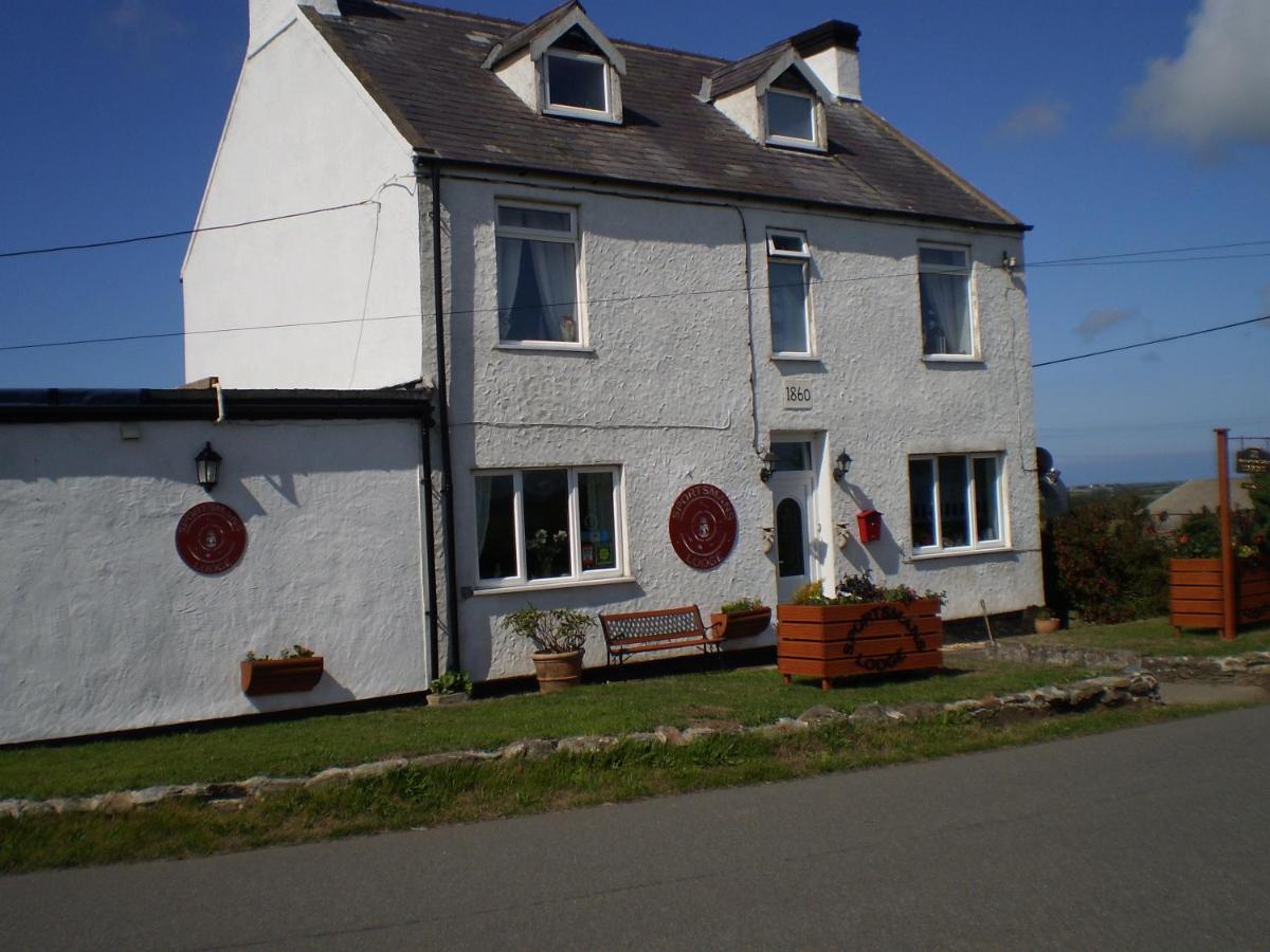 Sportsmans Lodge Bed And Breakfast Amlwch エクステリア 写真