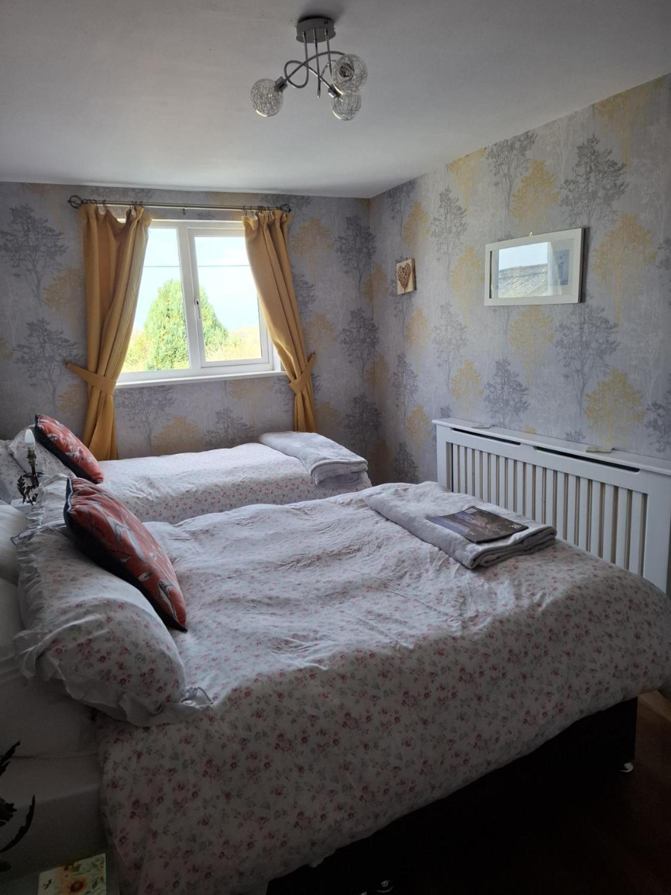 Sportsmans Lodge Bed And Breakfast Amlwch 部屋 写真